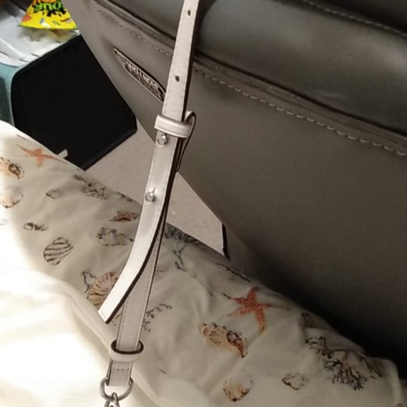 Purse - Picture 3 of 6